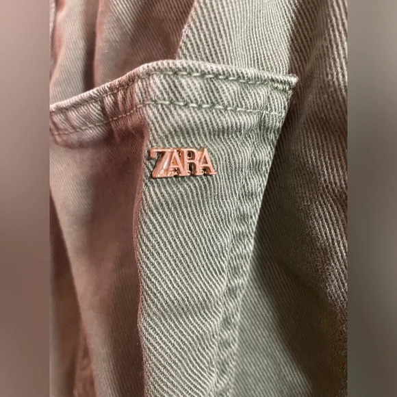 Zara Women’s Paperbag Baggy Carrot Angle Rigid Green Pants size 6 NWOT - Picture 4 of 7